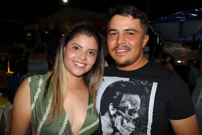 FEIRA DA LUA E FESTA DA PRIMAVERA MOVIMENTA PRAÇA DA MATRIZ