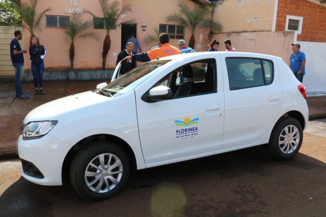 PREFEITO DUDA ENTREGA VEÍCULO 0 KM PARA SAÚDE DO MUNICÍPIO