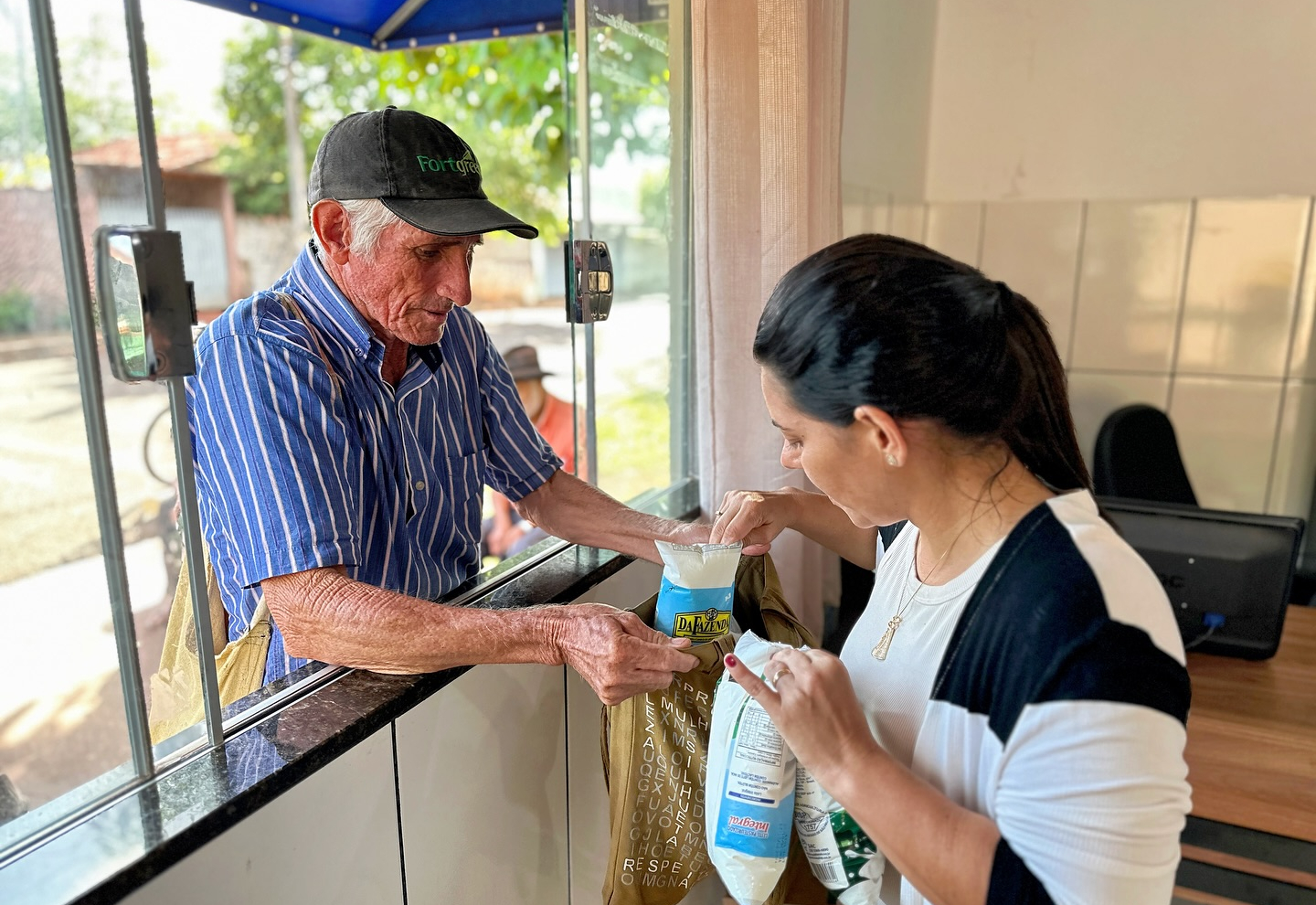 Dia de atenção e carinho com nossos idosos!