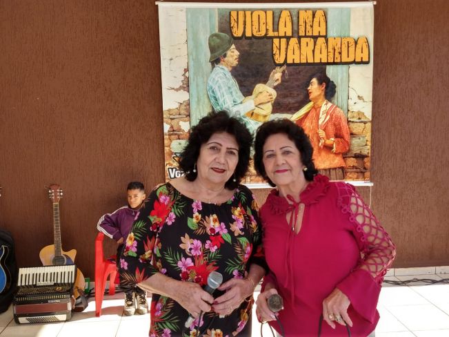 FLORÍNEA RECEBE PROGRAMA VIOLA NA VARANDA DA RÁDIO VOZ DO VALE FM