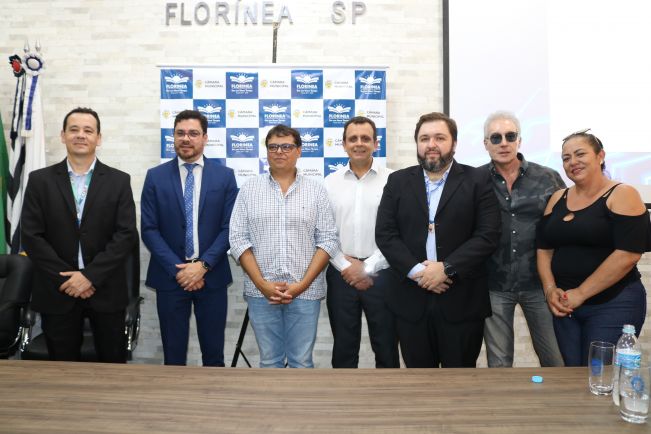 PREFEITURA DE FLORÍNEA E CAIXA ASSINAM CONTRATO HISTÓRICO PARA CENTRO DE DESENVOLVIMENTO INDUSTRIAL E COMERCIAL