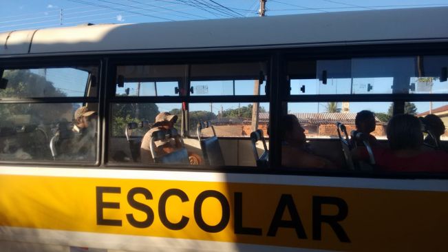SAÚDE DE FLORÍNEA FAZ ENTREGA DE MASCARAS E ÁLCOOL EM GEL PARA TRABALHADORES