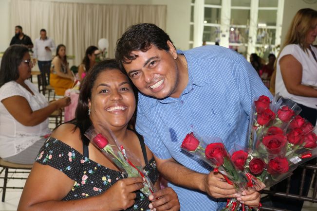 FLORÍNEA REALIZA GRANDE EVENTO EM COMEMORAÇÃO AO DIA INTERNACIONAL DA MULHER