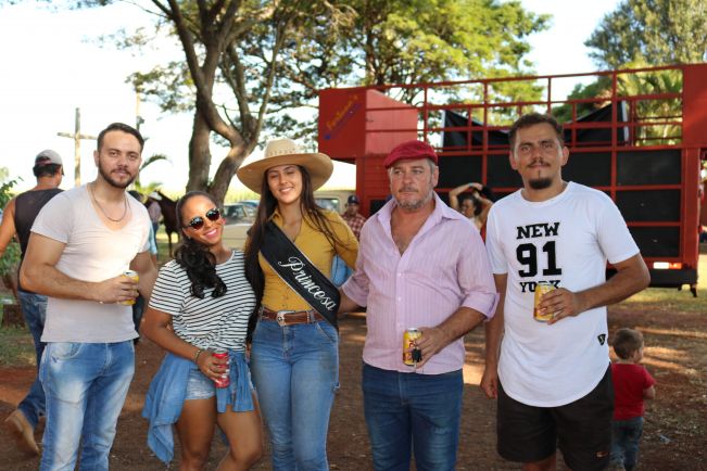 1º ENCONTRO DE COMITIVAS DE FLORÍNEA FOI UM SUCESSO