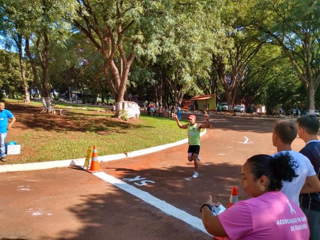 1ª CORRIDA DA AMIZADE DE FLORÍNEA REÚNE MAIS DE 300 ATLETAS
