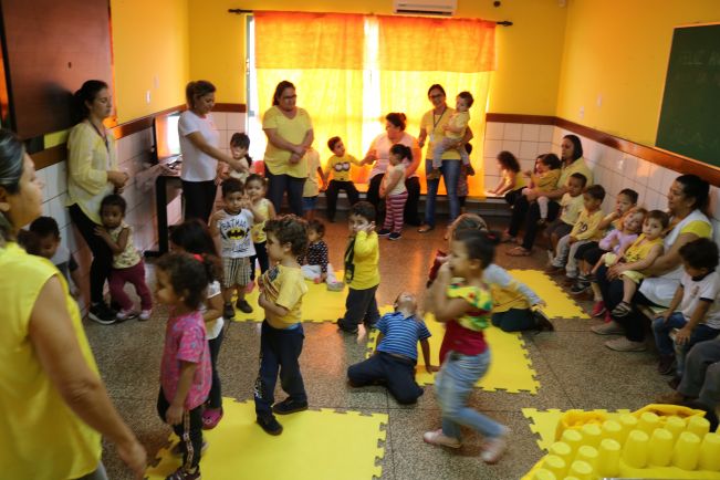 CRECHE ESCOLA PRÓ-INFÂNCIA PADRE DANILO CAPPELLETTO REALIZA PROJETO CORES