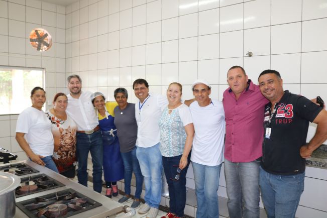 FLORÍNEA RECEBE A VISITA DO DEPUTADO ESTADUAL FERNANDO CURY