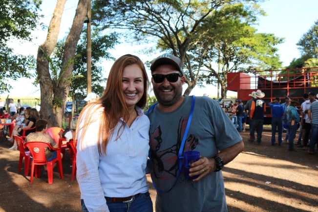 1º ENCONTRO DE COMITIVAS DE FLORÍNEA FOI UM SUCESSO