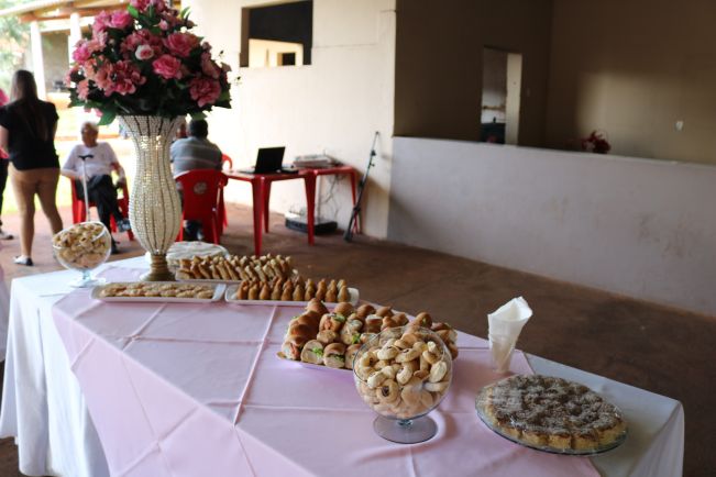 PREFEITO DUDA PARTICIPA DO CAFÉ DA TARDE DA ASSOCIAÇÃO DO CÂNCER DE FLORÍNEA