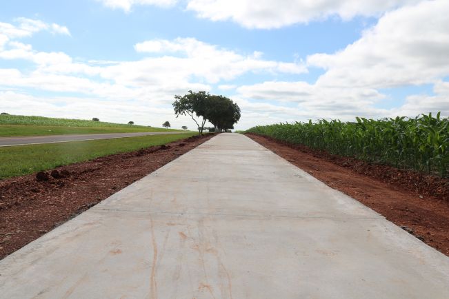 SEGUEM A TODO VAPOR AS OBRAS DE CONSTRUÇÃO DA PISTA DE CAMINHADA