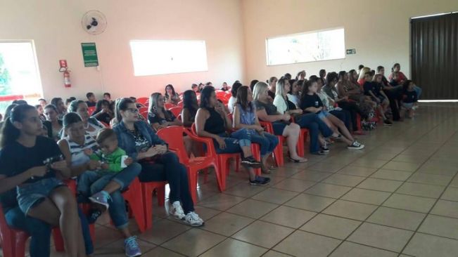 PROMIC E ECO-JOVEM REALIZAM EVENTO EM HOMENAGEM AO DIA DAS MÃES