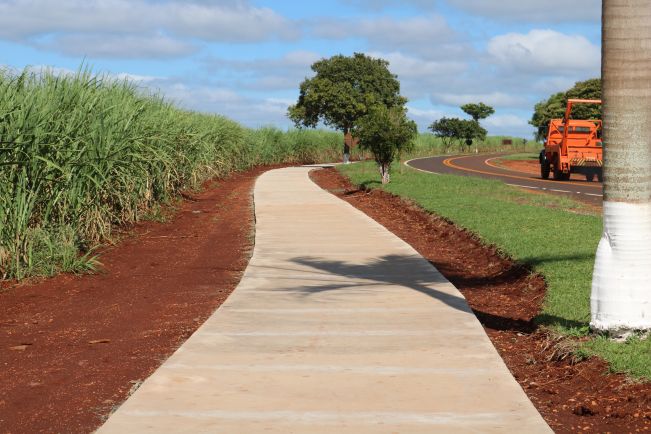 SEGUEM A TODO VAPOR AS OBRAS DE CONSTRUÇÃO DA PISTA DE CAMINHADA