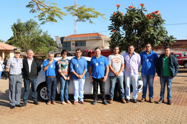 PREFEITO DUDA ENTREGA VEÍCULO 0 KM PARA SAÚDE DO MUNICÍPIO