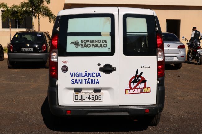 FLORÍNEA REFORMA VEÍCULO PARA VIGILÂNCIA SANITÁRIA