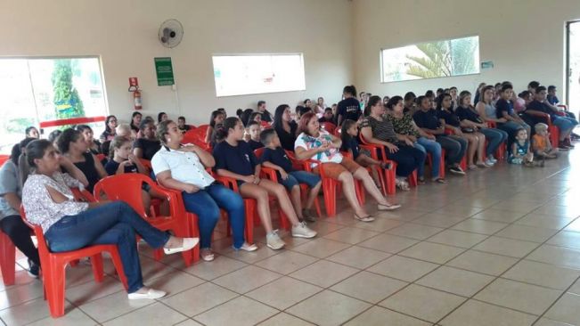 PROMIC E ECO-JOVEM REALIZAM EVENTO EM HOMENAGEM AO DIA DAS MÃES