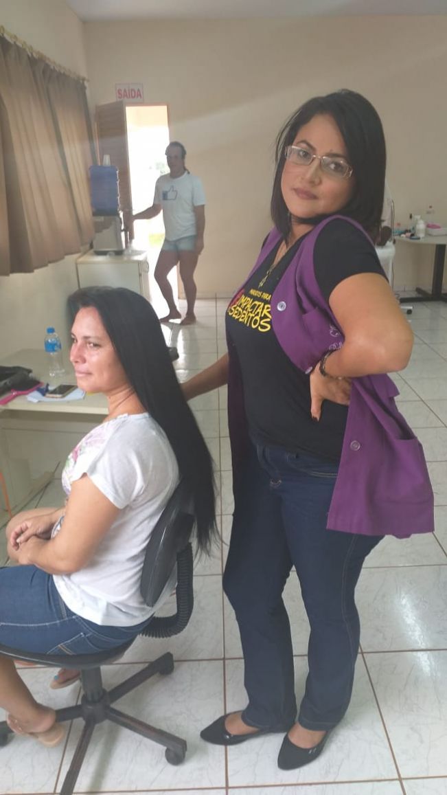 PREFEITURA REALIZA DIA DA BELEZA EM HOMENAGEM AO DIA DAS MÃES