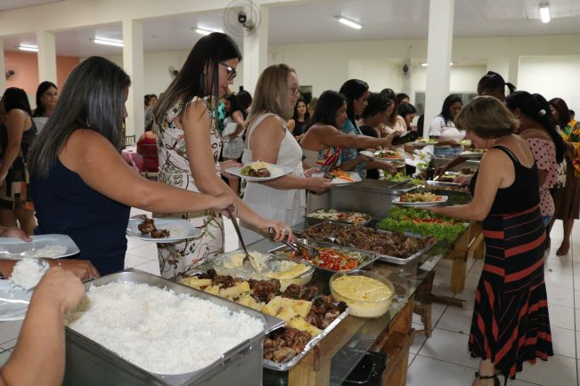 FLORÍNEA REALIZA GRANDE EVENTO EM COMEMORAÇÃO AO DIA INTERNACIONAL DA MULHER