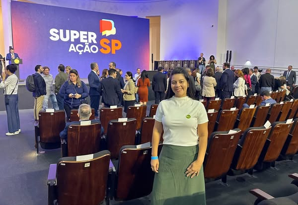 A secretária do Bem Estar Social de Florínea, Pâmela Alves, participou nesta terça-feira (20), no Palácio dos Bandeirantes, em São Paulo, do lançamento do programa SuperAção SP