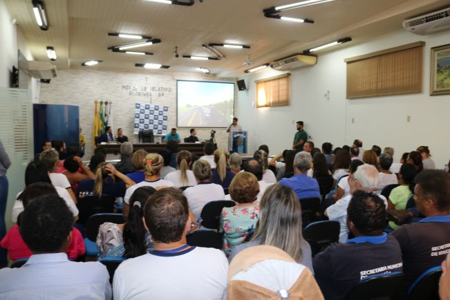 PREFEITURA DE FLORÍNEA E CAIXA ASSINAM CONTRATO HISTÓRICO PARA CENTRO DE DESENVOLVIMENTO INDUSTRIAL E COMERCIAL