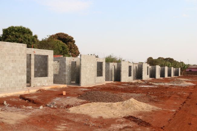 PREFEITO DUDA VISITA CONSTRUÇÃO DA CDHU