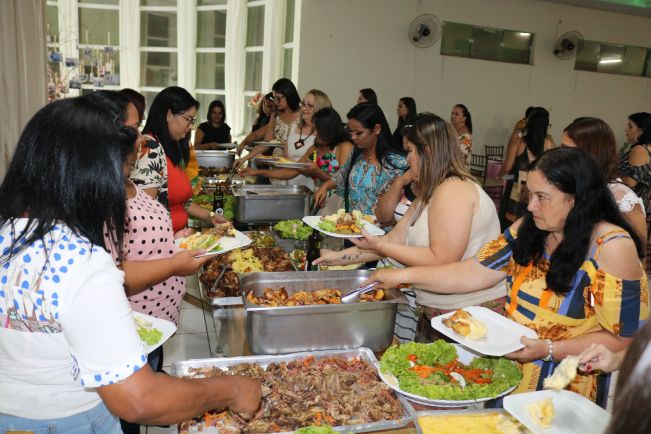 FLORÍNEA REALIZA GRANDE EVENTO EM COMEMORAÇÃO AO DIA INTERNACIONAL DA MULHER