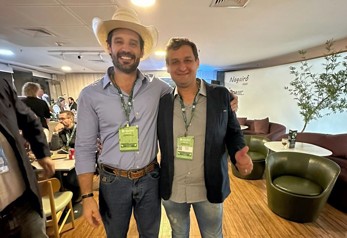 Na última semana, o prefeito Sérgio Quejo representou Florínea em dois importantes compromissos que reforçam o diálogo e o desenvolvimento regional.