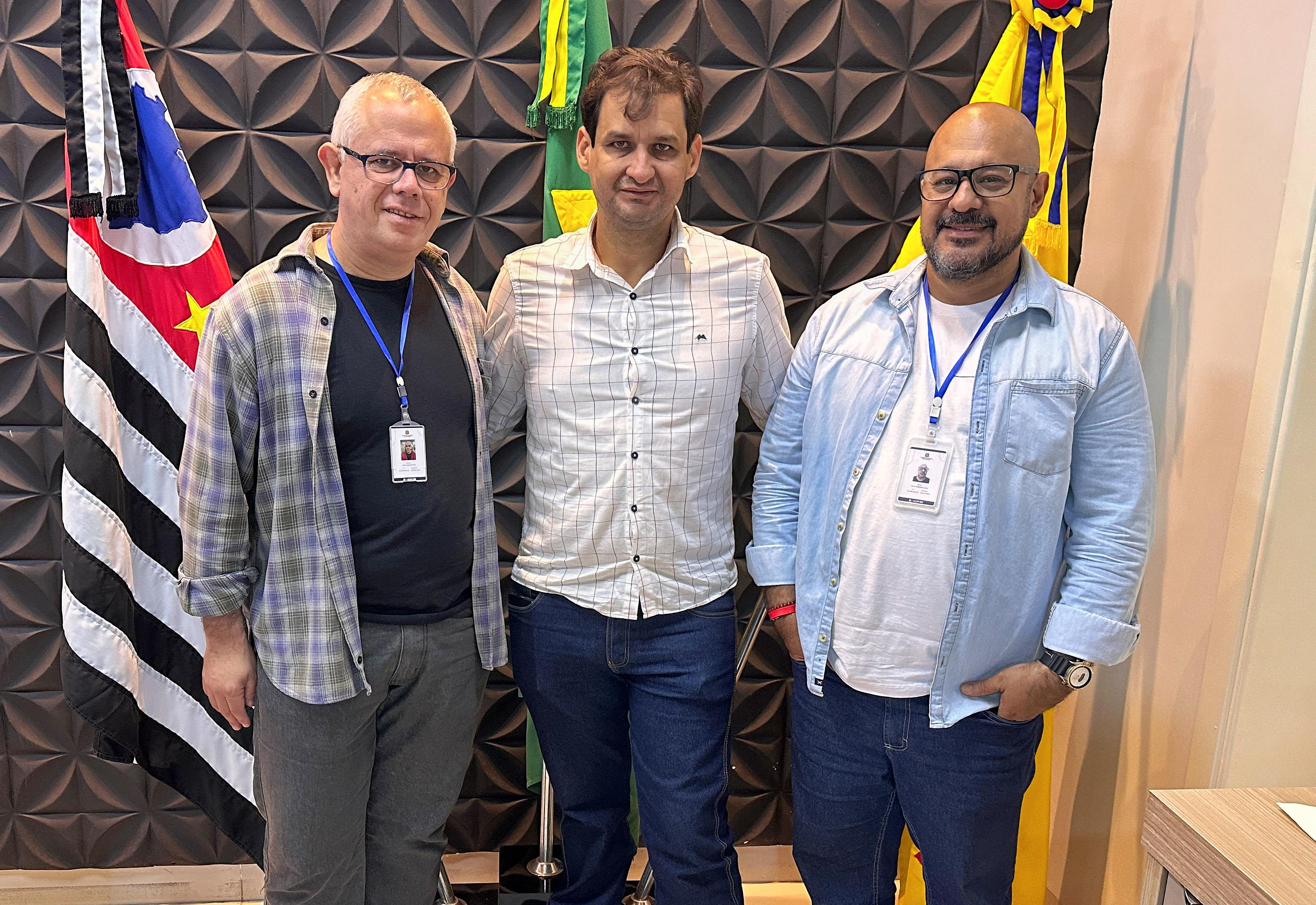 A Prefeitura de Florínea recebeu uma importante visita dos Professores Especialistas em Currículo da URE