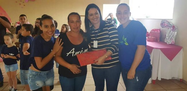 PROMIC E ECO-JOVEM REALIZAM EVENTO EM HOMENAGEM AO DIA DAS MÃES