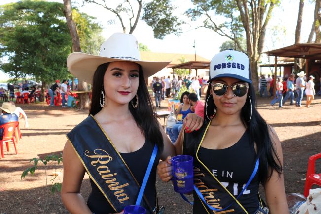 1º ENCONTRO DE COMITIVAS DE FLORÍNEA FOI UM SUCESSO