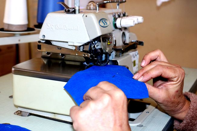 A PREFEITURA DE FLORÍNEA ATRAVÉS DO FUNDO SOCIAL PRODUZ MAIS DE 3 MIL MÁSCARAS PARA POPULAÇÃO EM VULNERABILIDADE SOCIAL E PARA O DEPARTAMENTO DE SAÚDE