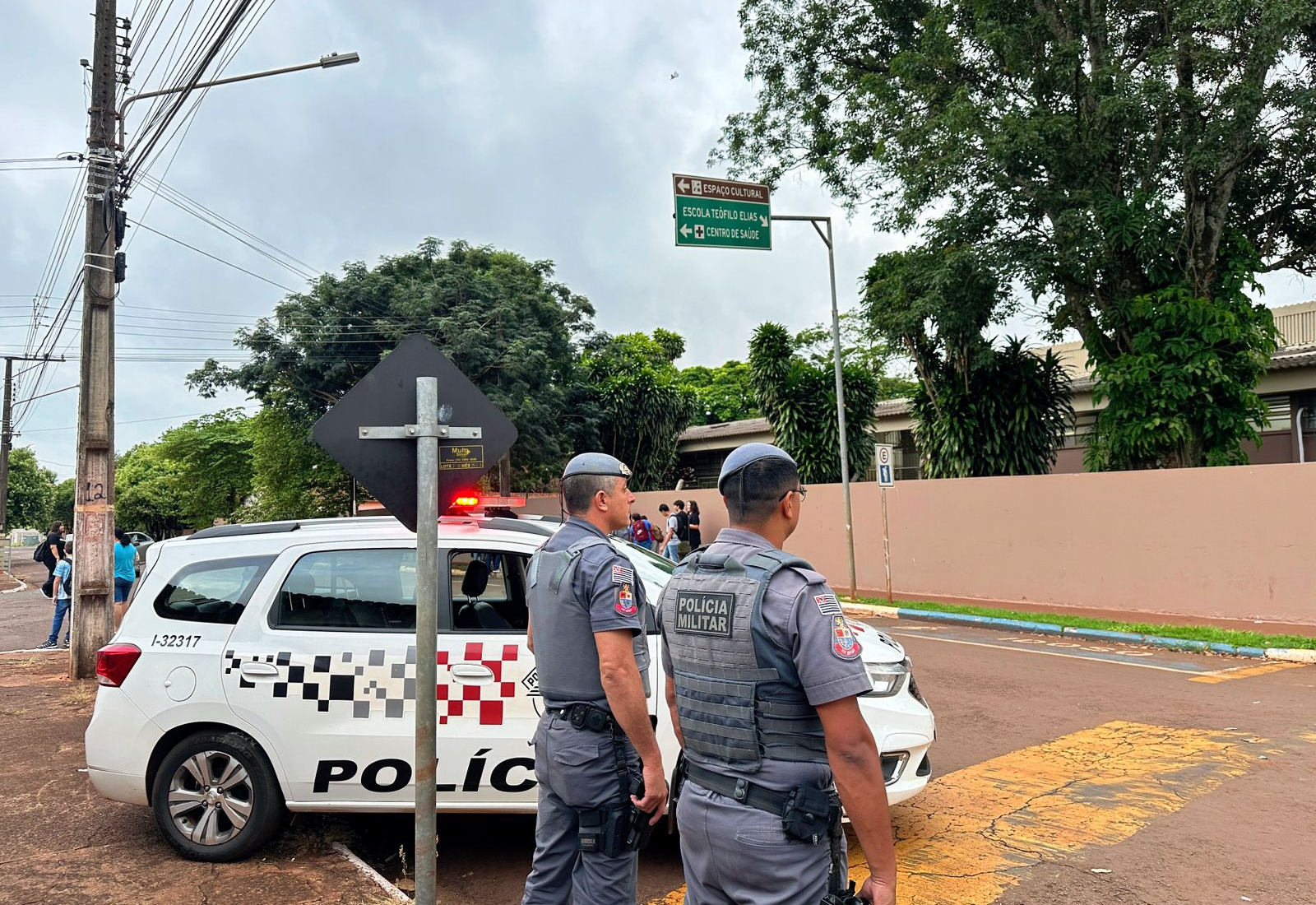 As aulas da rede estadual de ensino começaram nesta segunda, e a segurança já está reforçada!