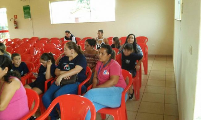 PROMIC E ECO-JOVEM REALIZAM EVENTO EM HOMENAGEM AO DIA DAS MÃES