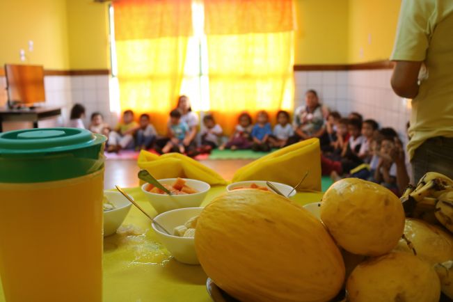 CRECHE ESCOLA PRÓ-INFÂNCIA PADRE DANILO CAPPELLETTO REALIZA PROJETO CORES
